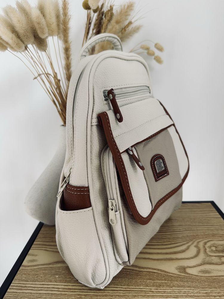 Nowy plecak damski beżowy charm & shape