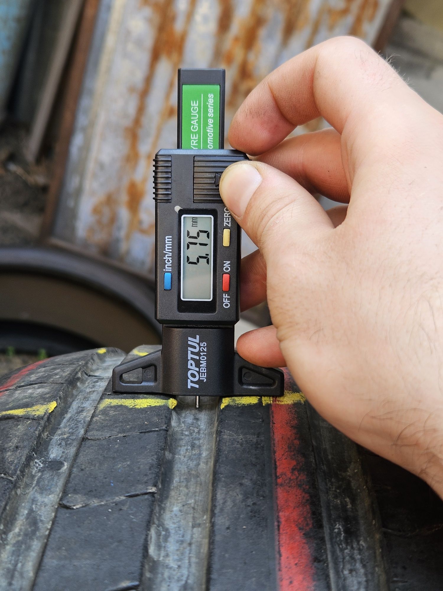 Шины БУ 315 40 / 275 45 R 21 Pirelli p zero pz4 MO комплект лето