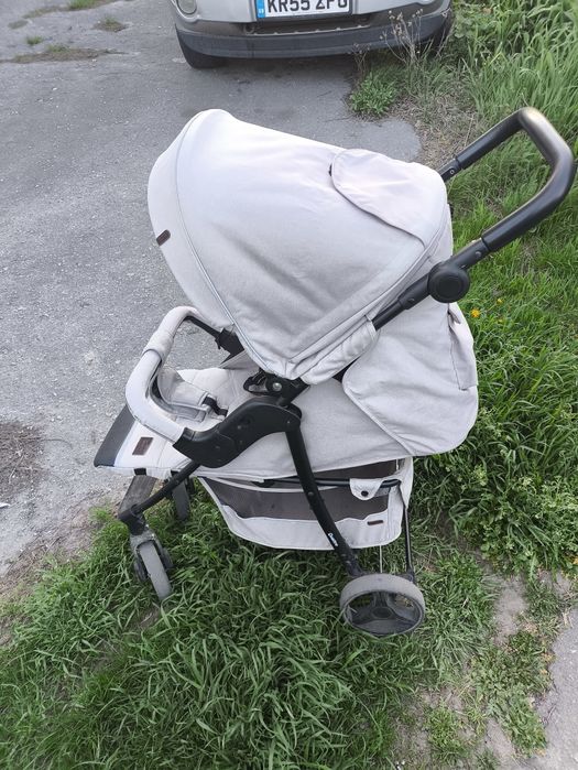 Коляска прогулянкова