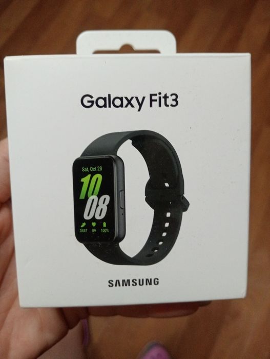 Фітнес-трекер Samsung Galaxy Fit 3
Смарт-годинник, фітнес-браслет Sams