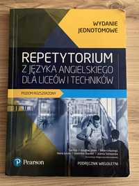 Podrecznik Repretytorium z j. Angielskiego (poziom rozszerzony)