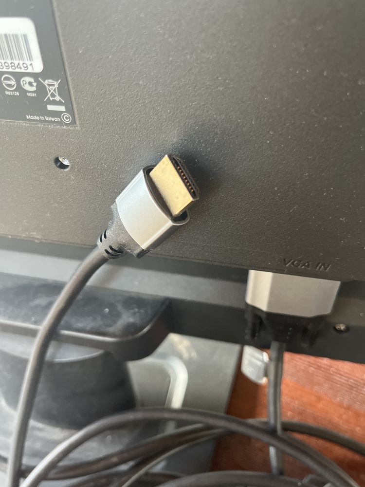 Monitor Acer 19 cali HDMI- Vga. Pełne okablowanie