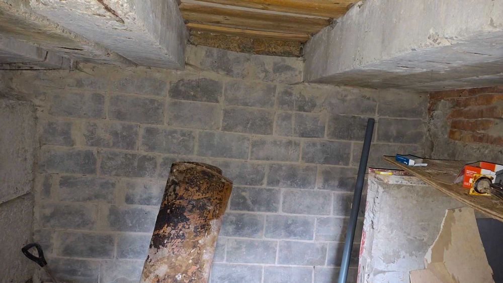 Гаражний бокс у двох рівнях в ГСК «Мрія»  цілодобова охорона, шлагбаум