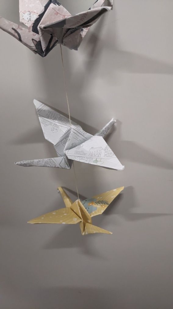 Moi Mili łabędzie origami nad kołyskę