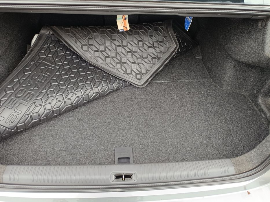 Продам власне Субару