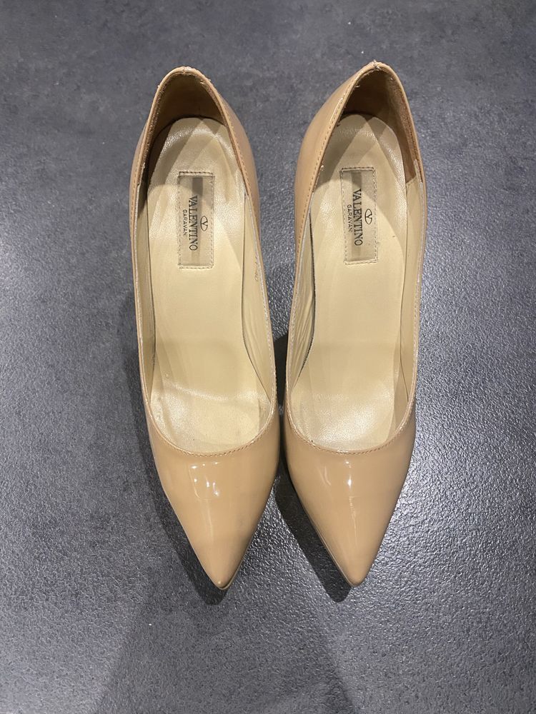 Жіночі туфлі Valentino