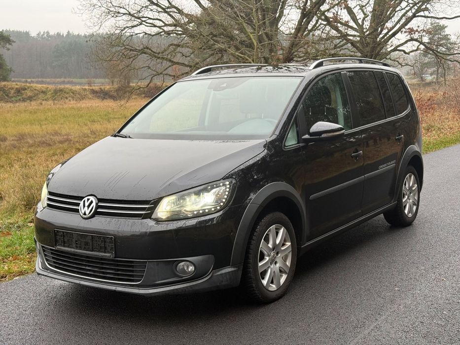 Volkswagen Touran Vw Touran Cross 1.6TDI DSG Highline