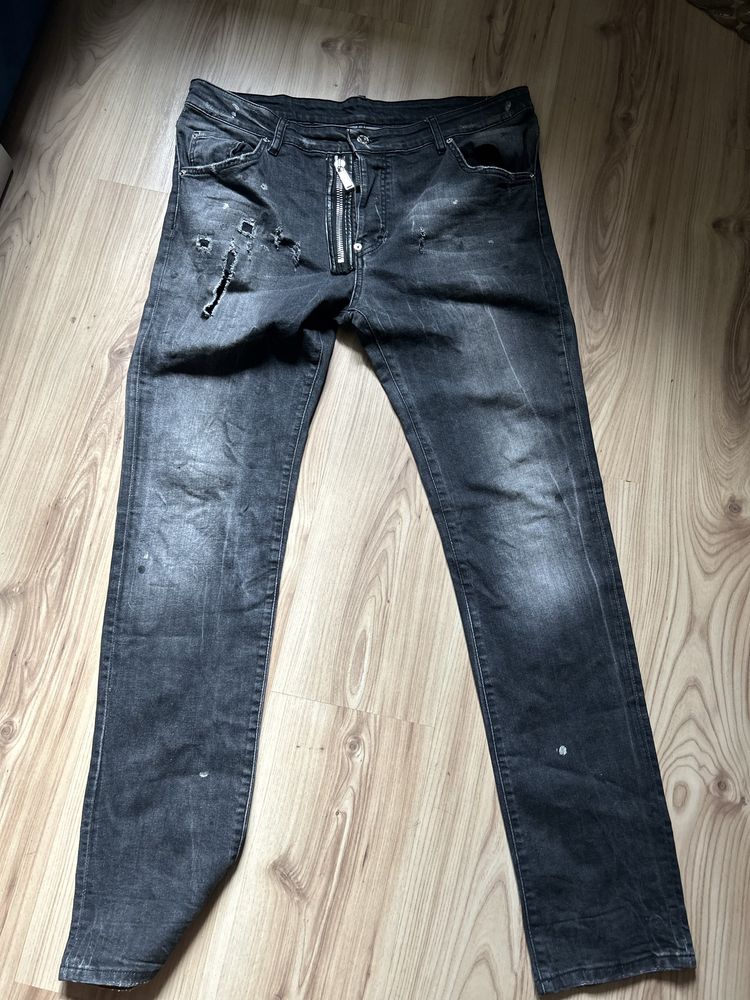 Spodnie meskie firmy Dsquared2