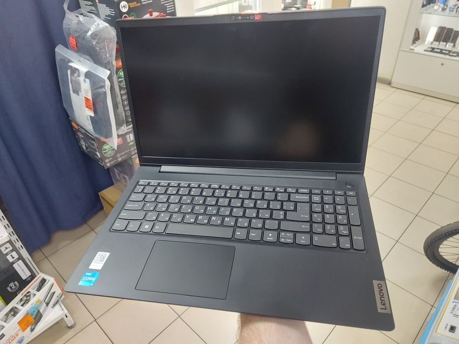 Ноутбук Lenovo V15 G4