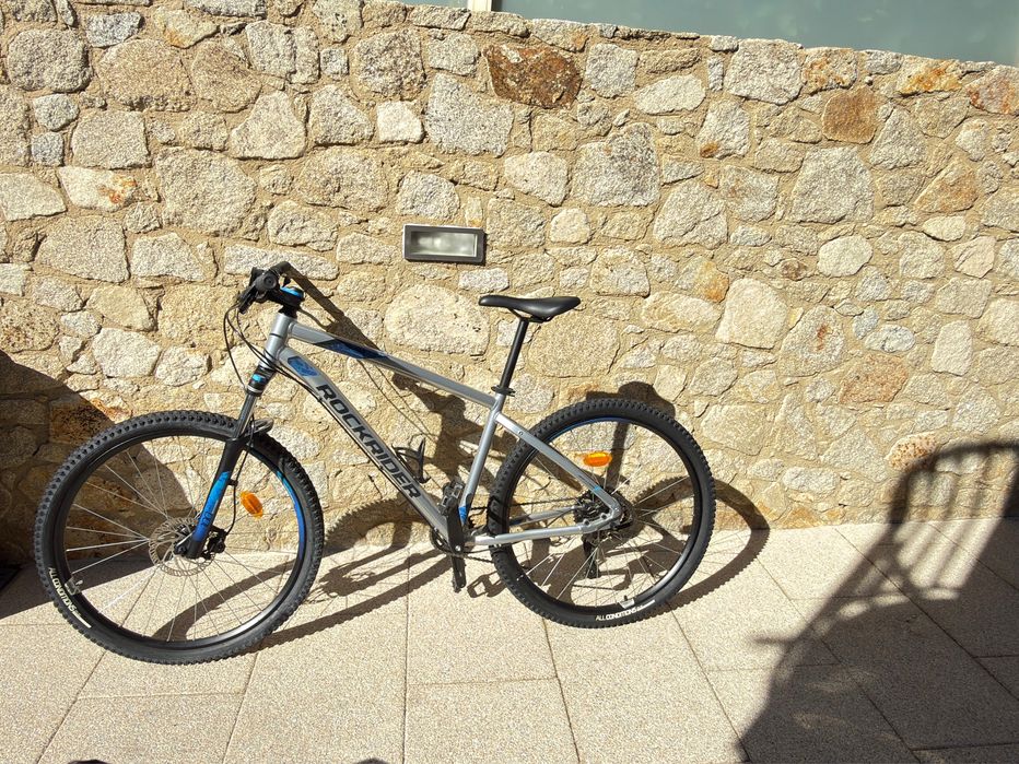 Bicicleta usada poucas vezes