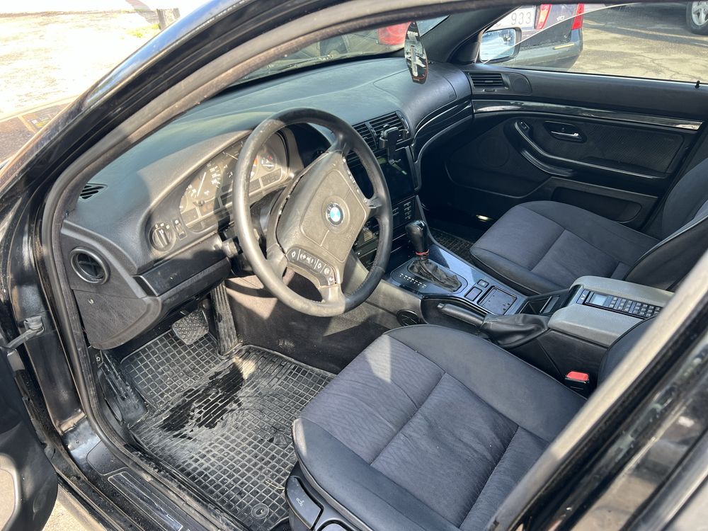 BMW e39 5 серия 525tds автомат!