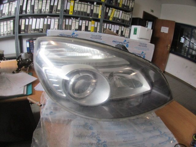 Farol Far1619 RENAULT GRAND SCENIC 2 FASE 2 2007 1.9DCI 130CV 5P CINZA DRT H1 +H7 HELLA Apoio Partido