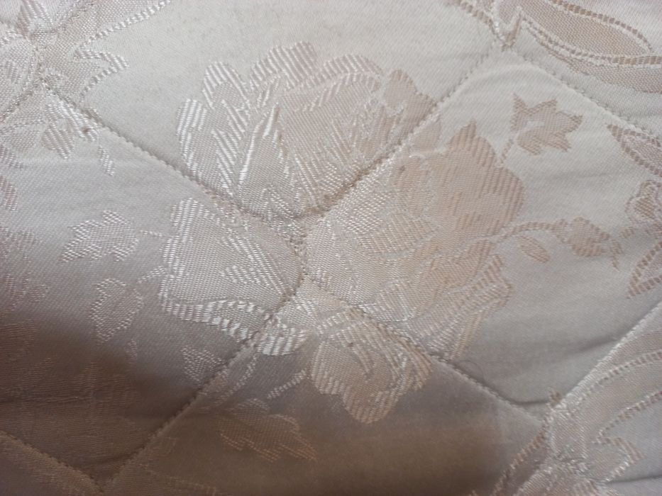 Кроватка люлька  матрас балдахин постельное