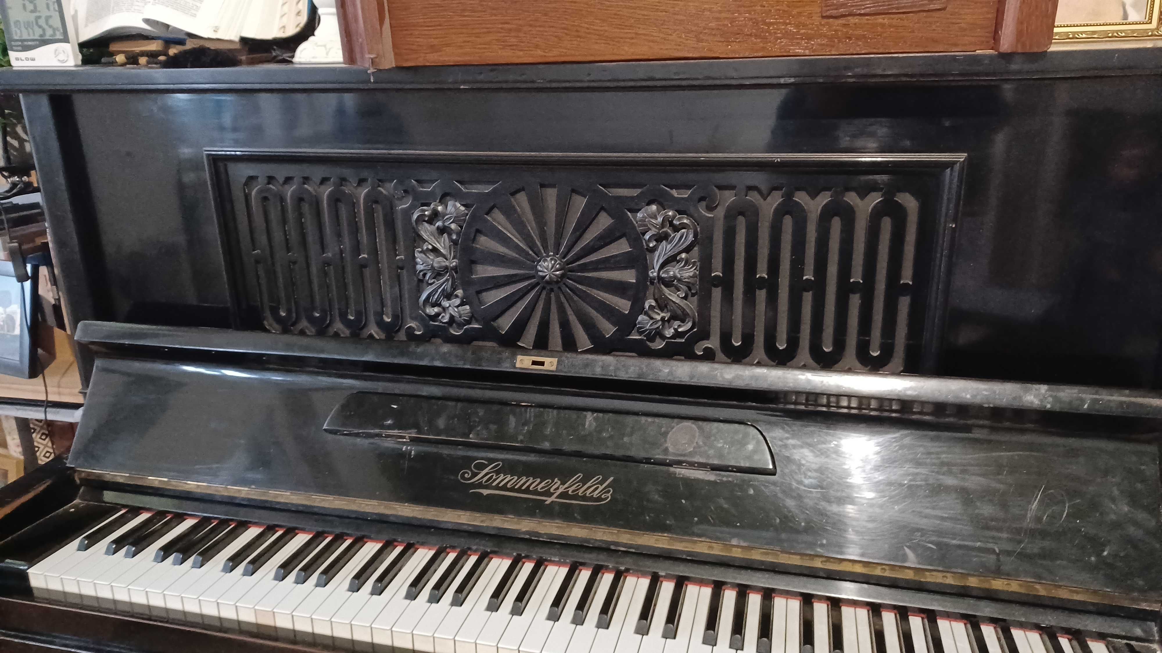 Pianino SOMMERFELD rok prod. ok. 1930 r.