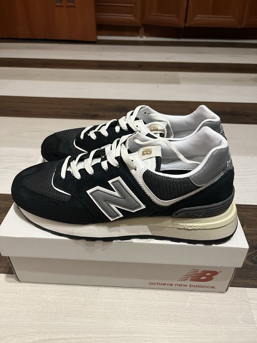 New Balance 574.