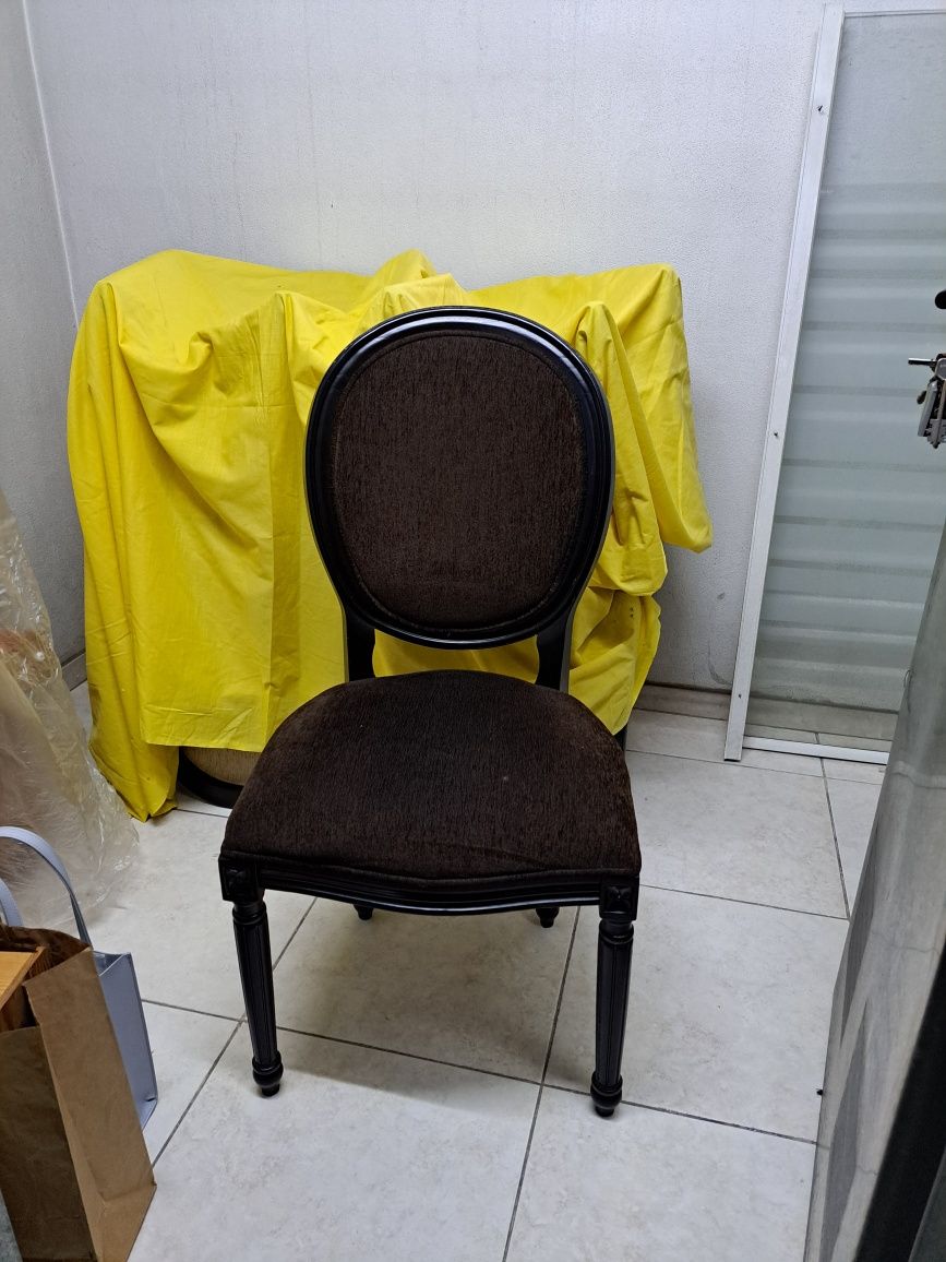 Cadeira de sala de jantar