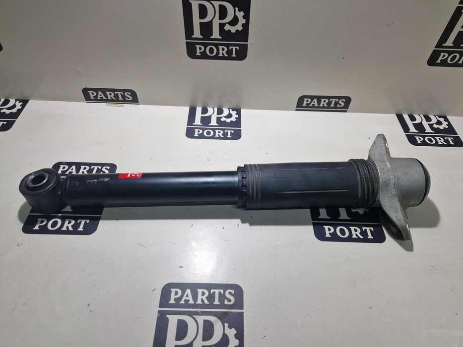 Амортизатор задний левый Toyota Camry 70 2018 2019 2020 2021 2022 2023