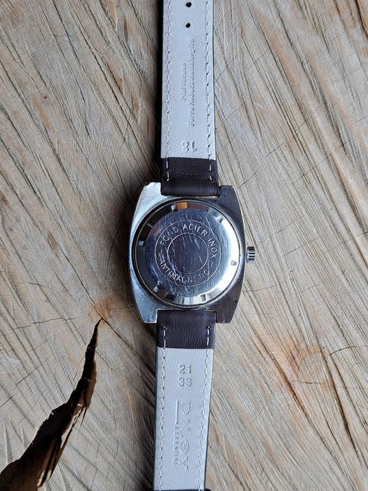 Relógio de pulso de homem, marca UTINA