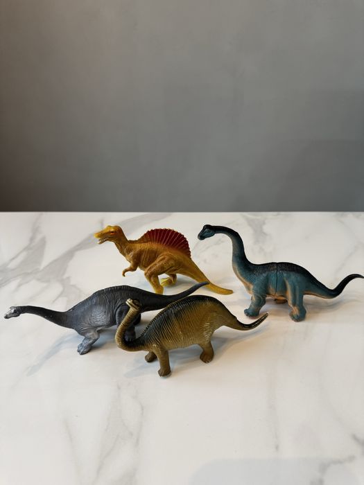Продам динозаврів 120 грн/лот