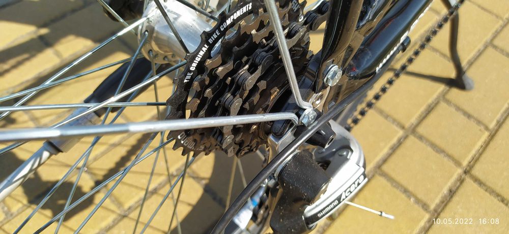 Rower trekkingowy BASIC – lekki, jak nowy, niska rama + akcesoria