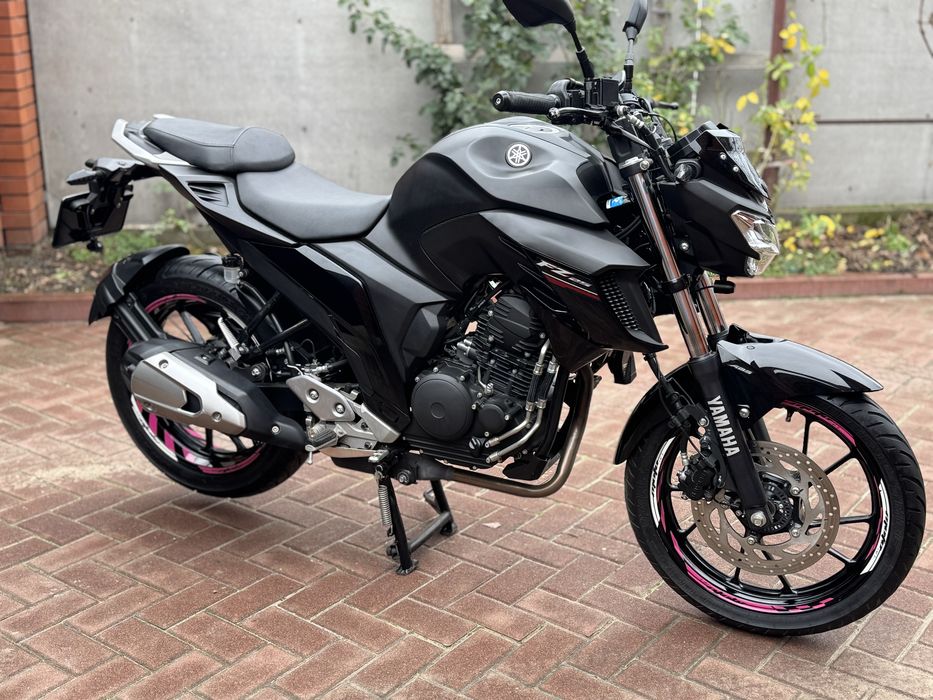 Ямаха Yamaha FZ25 ABS з Японії