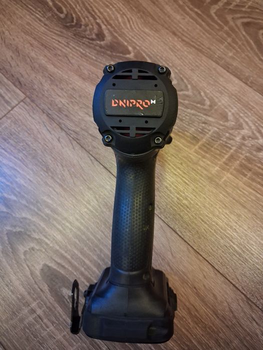 Безщітковий винтоверт Дніпро М DTD-200BC Ultra.