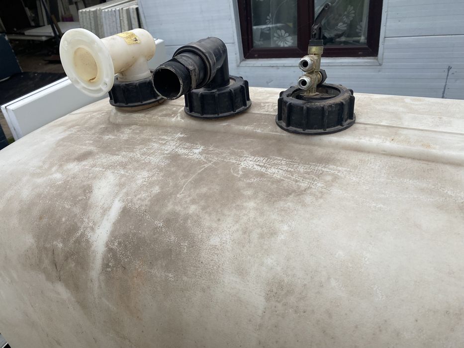 Pusty zbiornik po oleju opałowym Roth 1500l