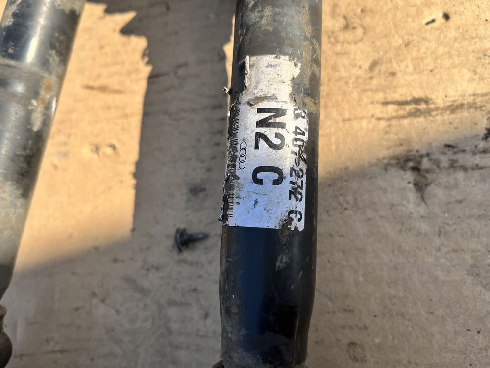 Półosie, półoś napedowe silnika 4.2 V8 Audi S6 C5 A6