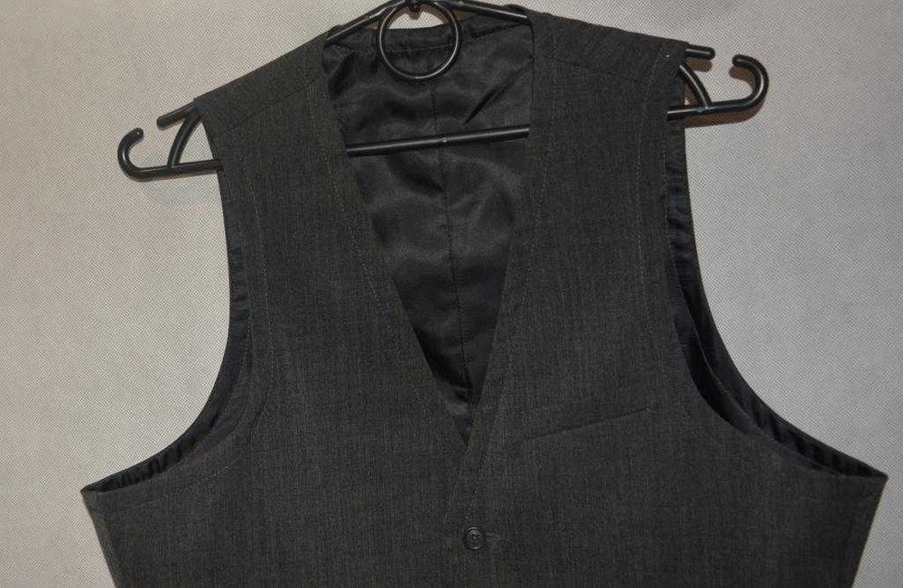 Elegancka kamizelka wełniana Villain London 38 eu 48