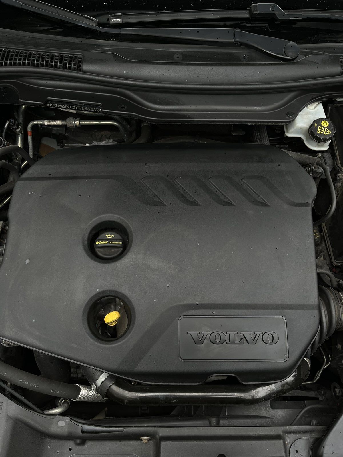 Продам свіжо пригнаний автомобіль Volvo v 50 2012 року