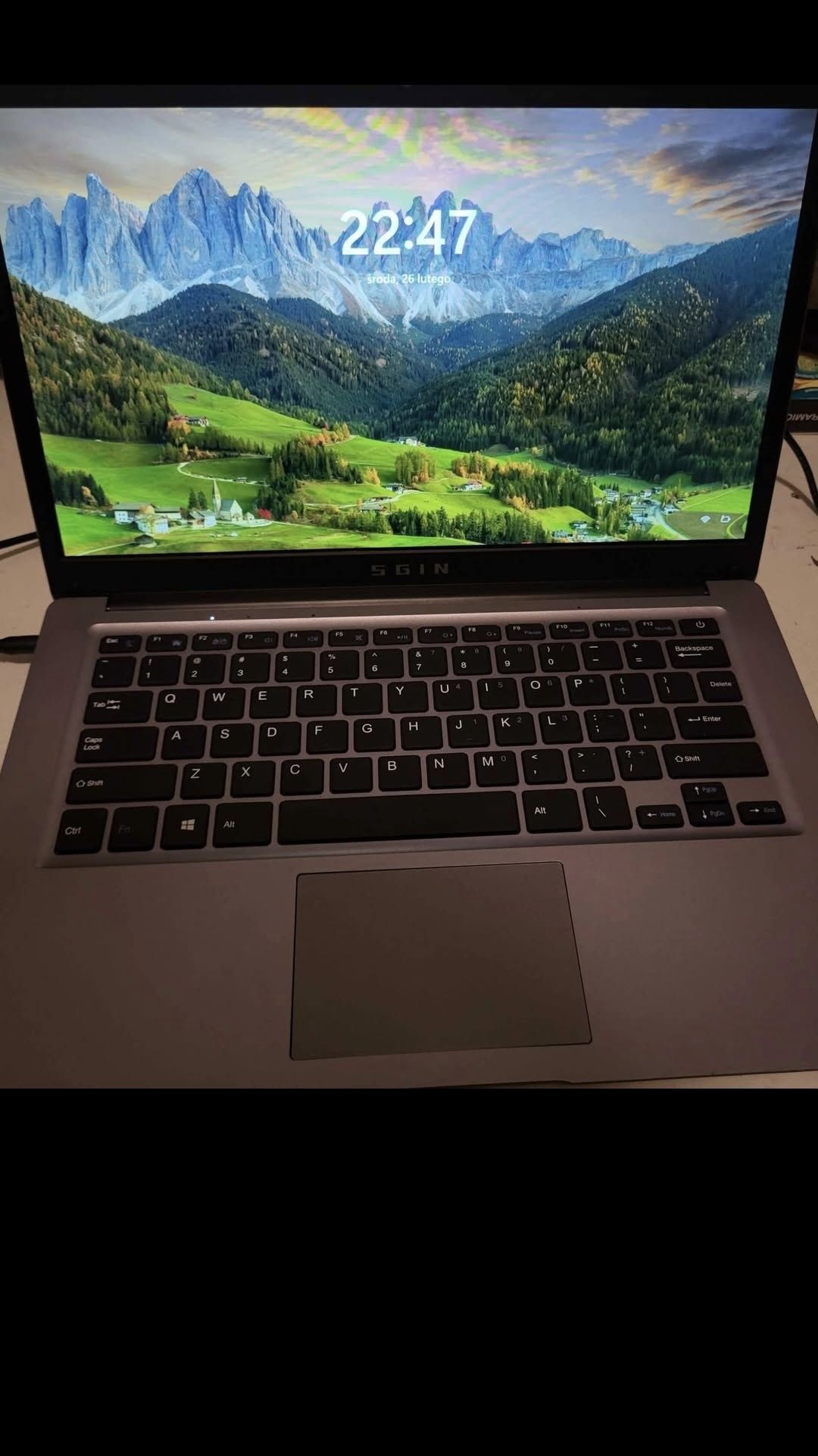 Laptop Sgin 14 ssd , jak nowy, mały idealny np na studia.