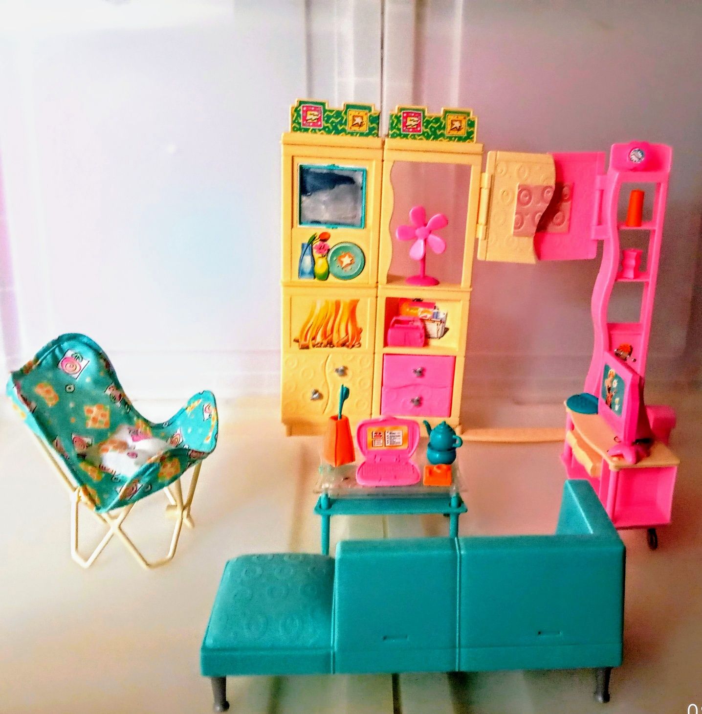 Barbie sala de estar All around home ano 2000.