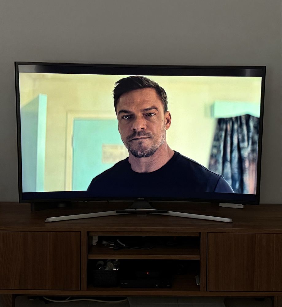 TV Samsung 49” curva