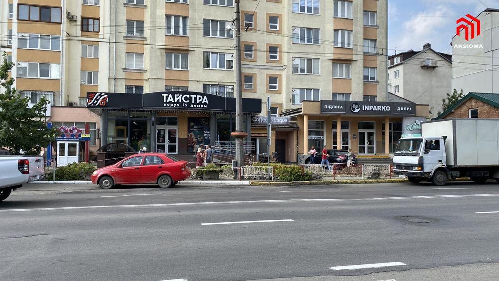 Оренда фасадної комерційної площі 230м