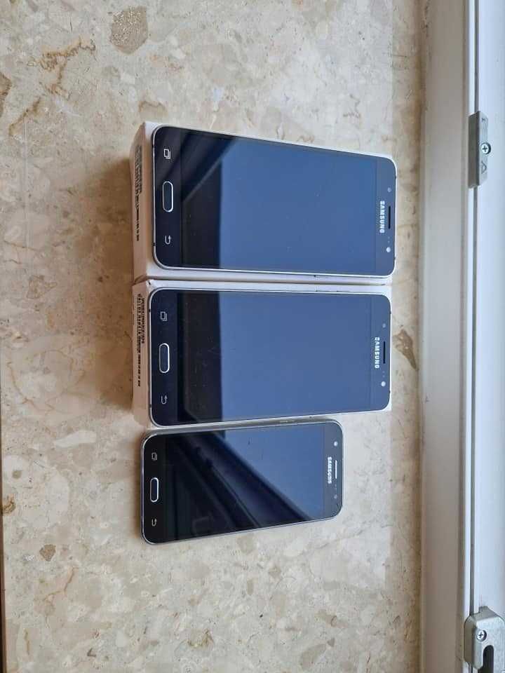 Pakiet 12 telefonów Samsung m.in. S10 A22