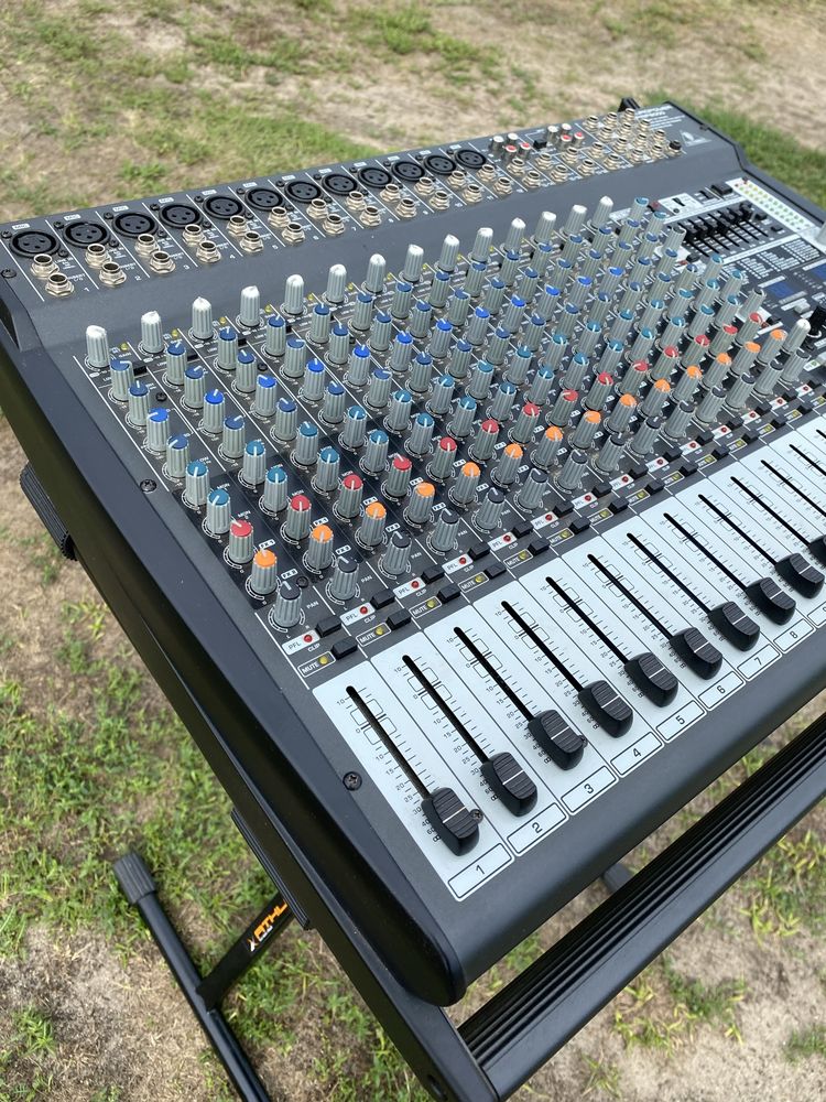 Behringer Europower PMP6000 mikser power
