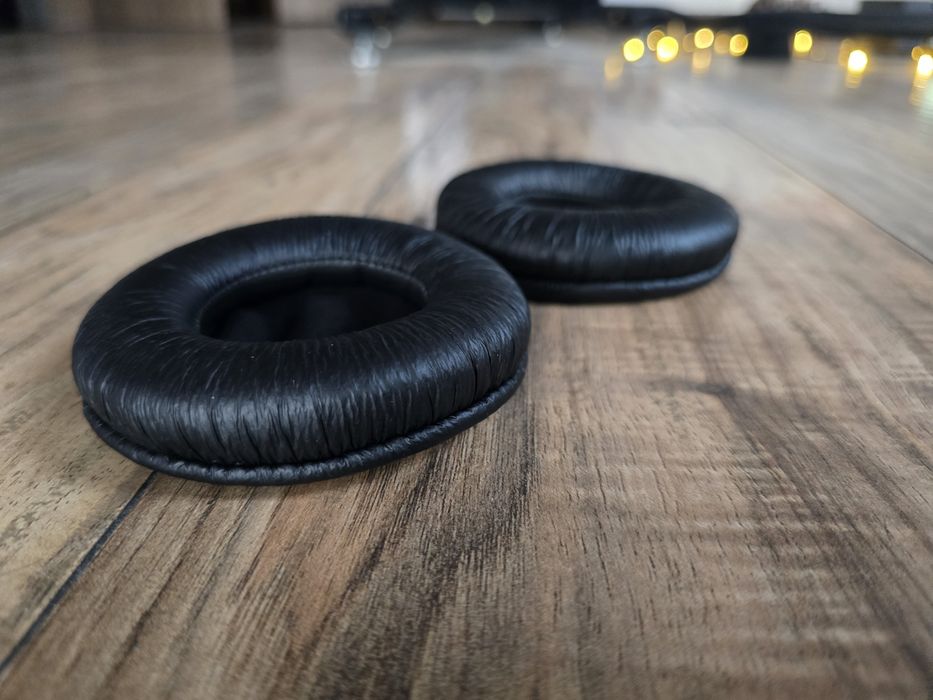 Słuchawki przewodowe Sony mdr v700 średni stan