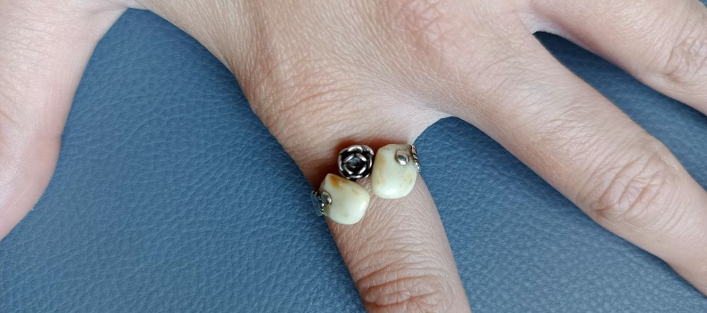 Myśliwski pierścionek z grandlami - srebrny