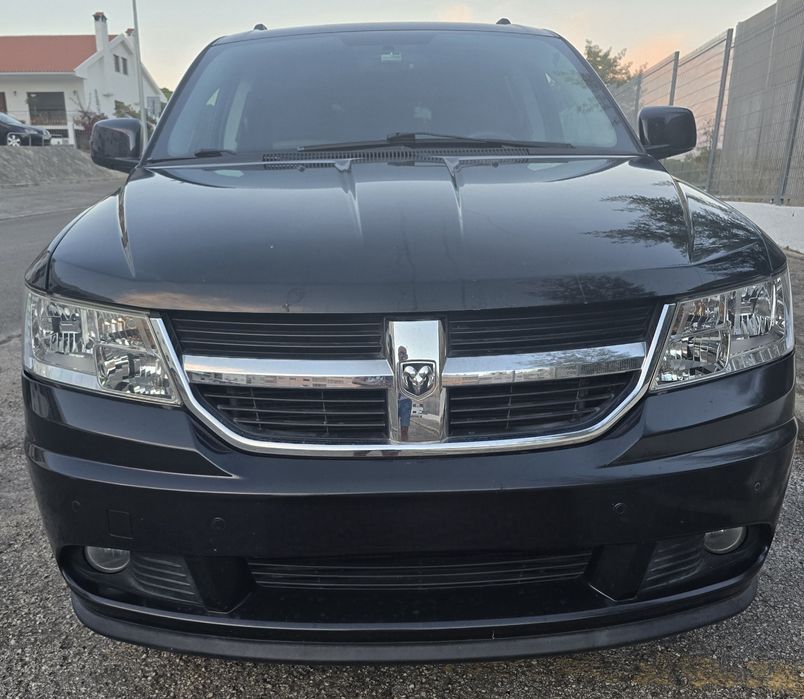 Dodge Journey 130 000km - Motor VW 2.0