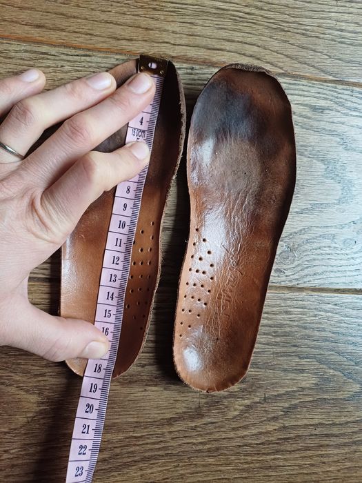 Sprzedam buty dziecięce Mrugała rozmiar 28