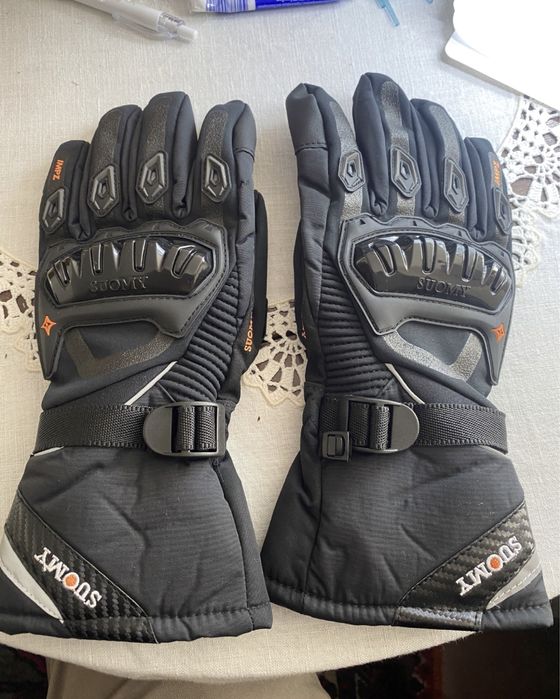 Novas - Luvas de inverno para moto Tamanhos disponíveis M, L e XL.