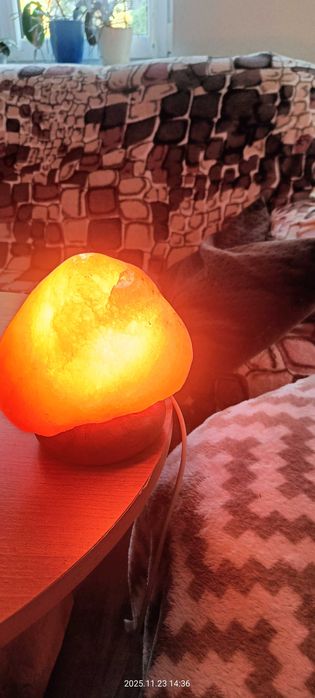 Używane lampy nocne solarne do sypialni