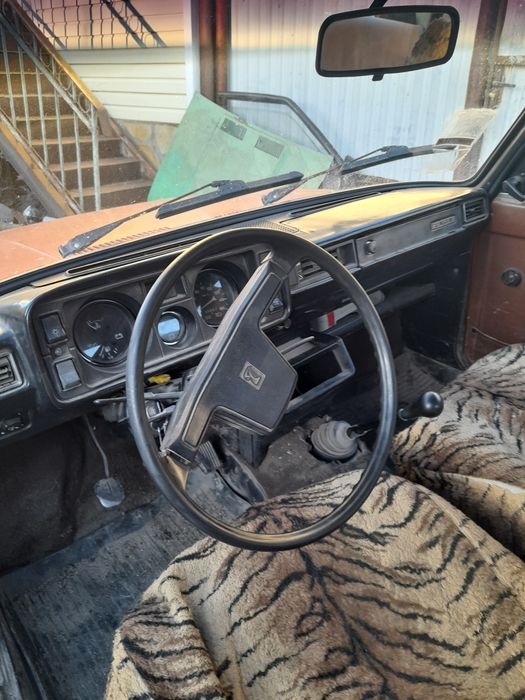 2105 в рідній фарбі,недорого.