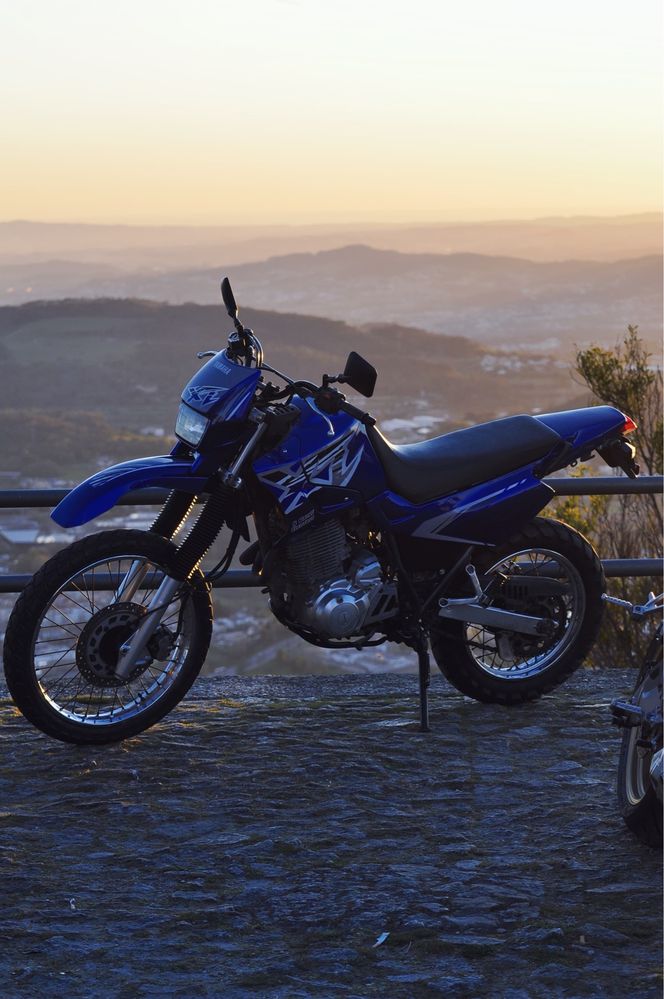 1999 YAMAHA  Xt600E