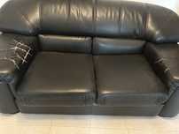 Sofa  de pele preto ( Dois lugares)