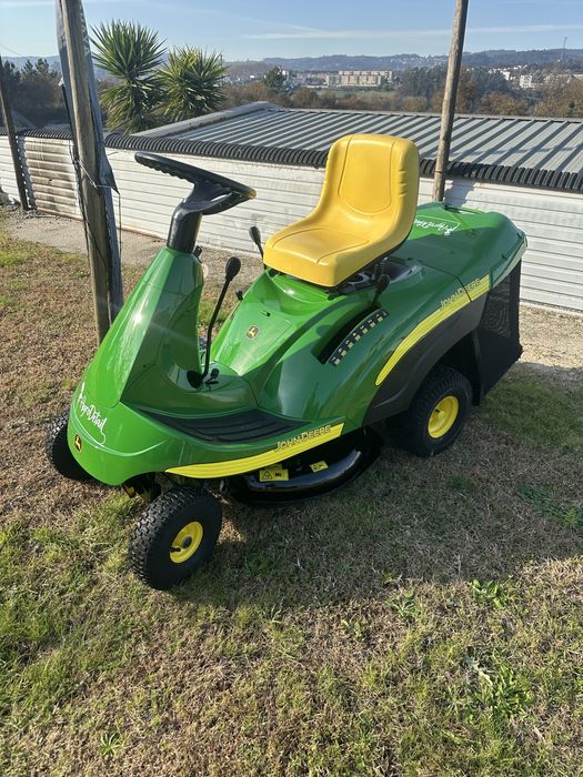 Trator Tractor Corta relva JOHN DEERE