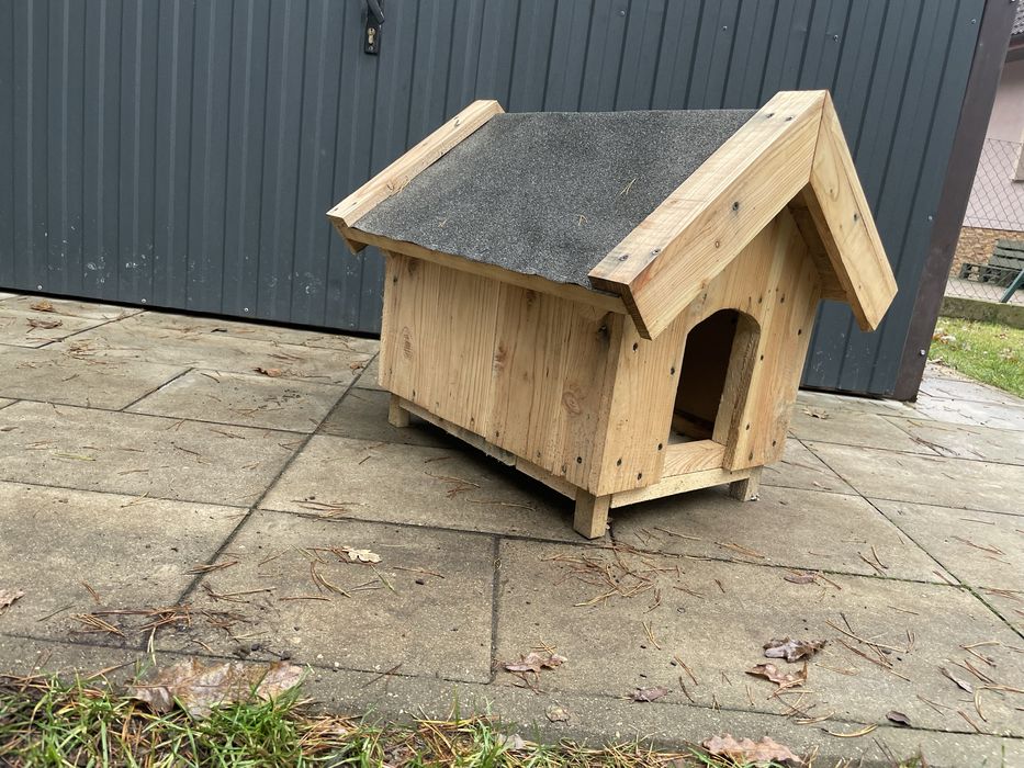 Buda dla małego pieska ocieplana