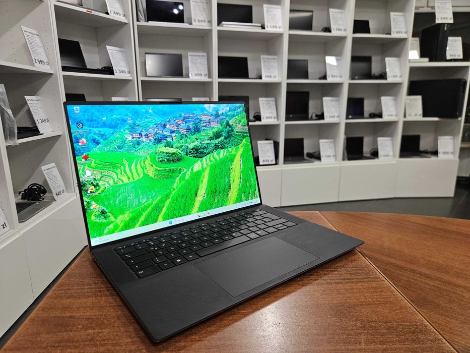 Wydajny 15" Dell Precision 5550 i7 16GB 512GB NVIDIA 4GB Win11 Faktura