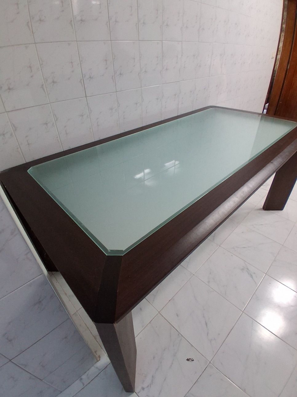 Mesa de Sala impecável