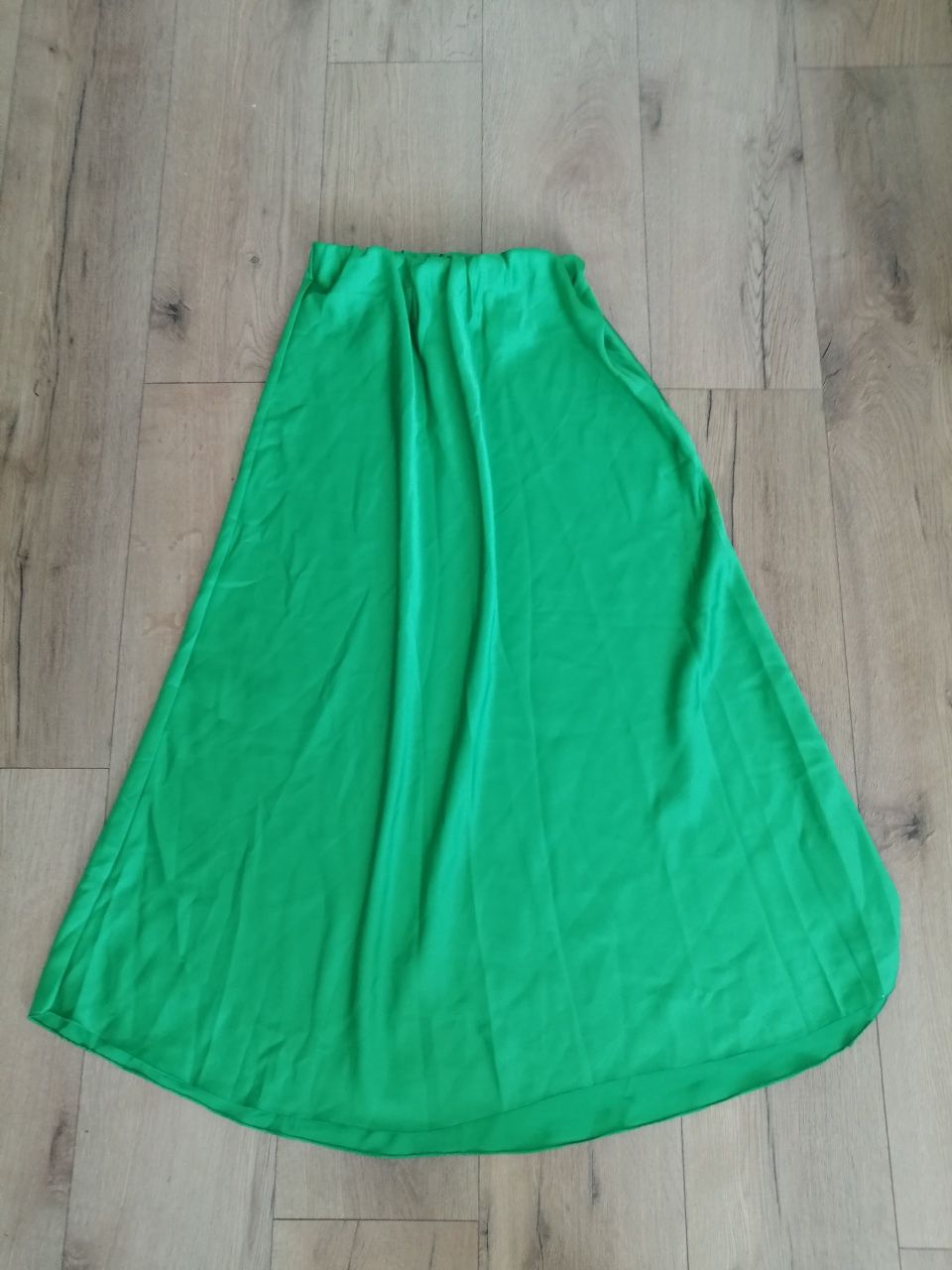 Spódnica długa satynowa zielona maxi m L xl uni